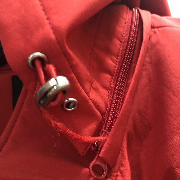 London Fog Red Fleece-Lined Raincoat with Detachable Hood – XL - Picture 6 of 6